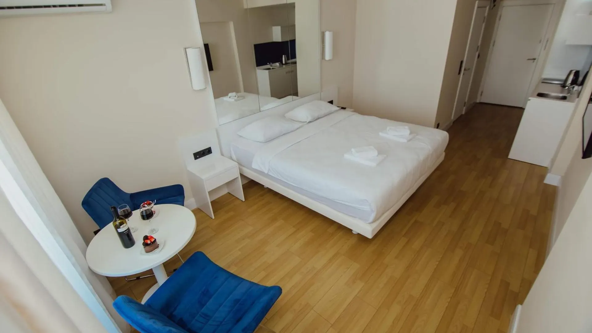 Panorama King Suite Sea View Hotel Batumi 5*,  Geórgia